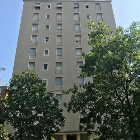 14 Viale Ca' Granda Mediolan