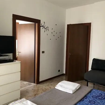 14 Viale Ca' Granda Apartment *